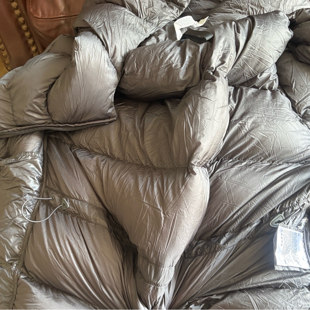 Gray Puffer Jacket - image 5